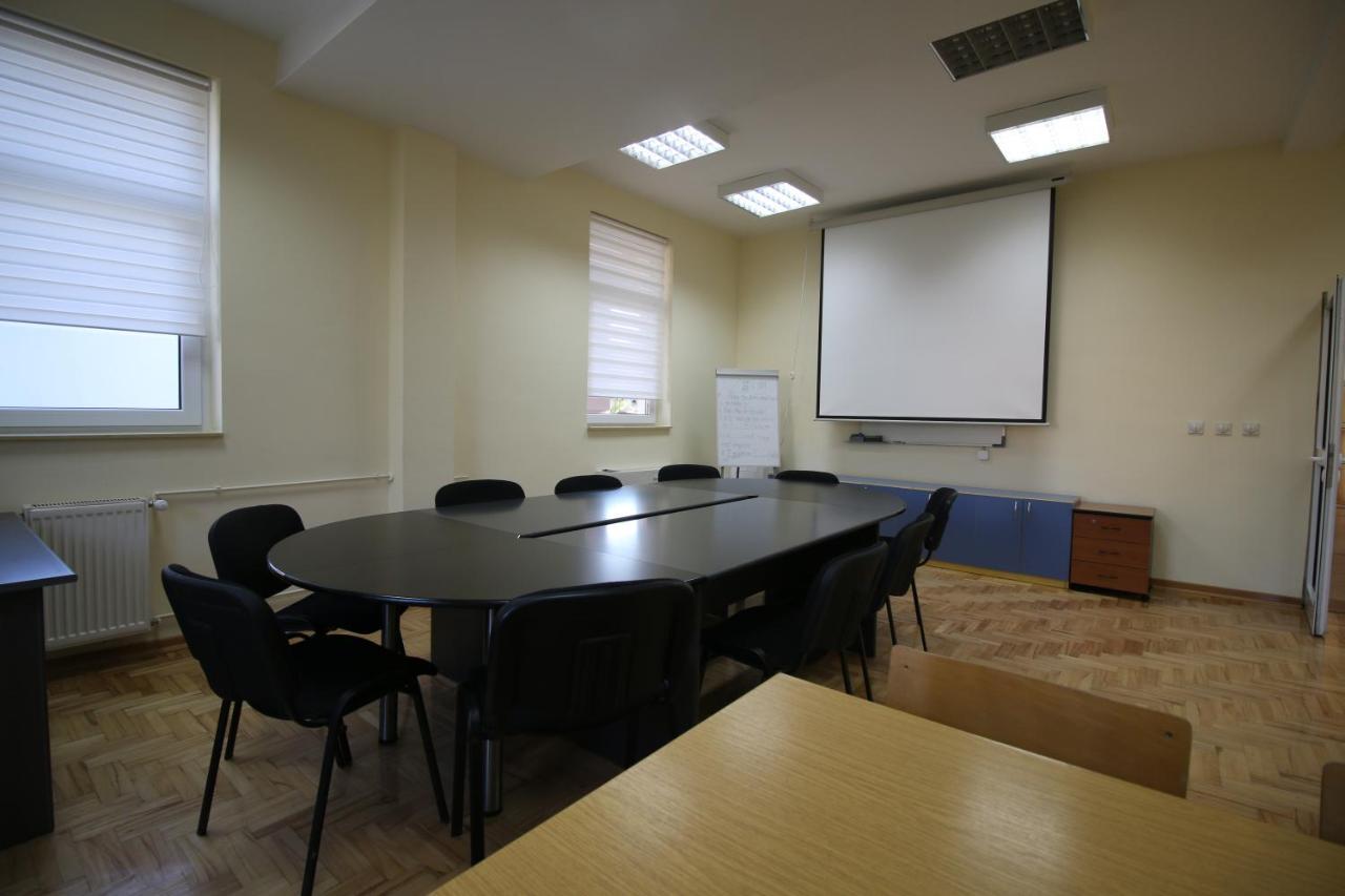 Hostel Teresianum Aleksinac Dış mekan fotoğraf
