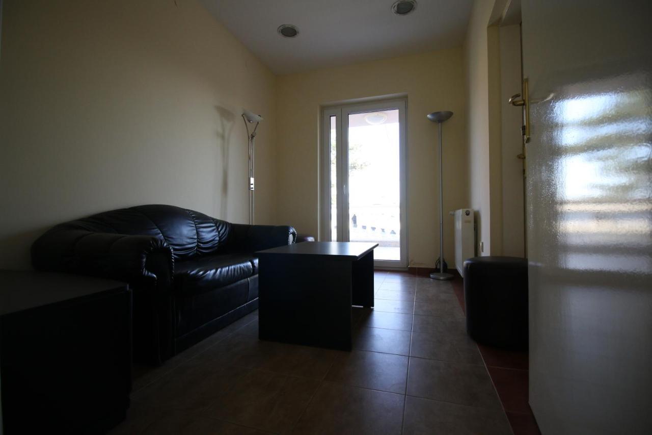 Hostel Teresianum Aleksinac Dış mekan fotoğraf